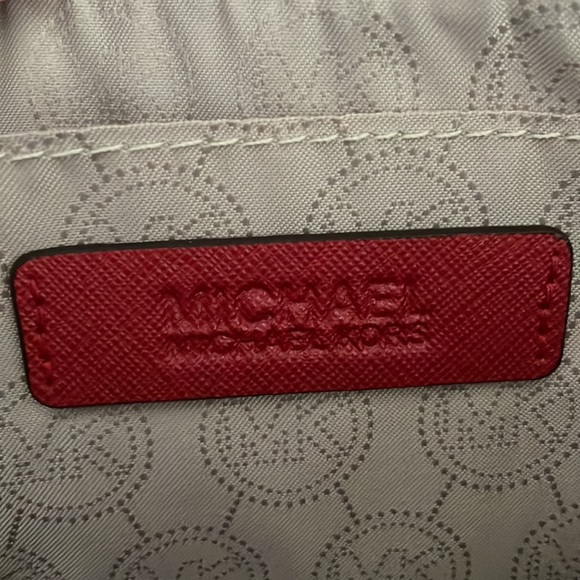 NWT Michael Kors Selma Stud Lg Zip Leather Clutch Wristlet in Red Gold Studs - Picture 8 of 10